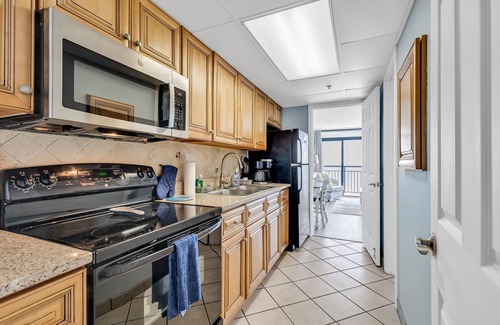 Myrtle Beach Condo | Oceanfront Getaway: 1BR w/King Bed, Pools, Hot Tubs, Amazing View