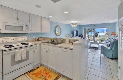 Crescent Beach Condo | Oceanfront getaway w/ a shared pool - close to downtown St. Augustine