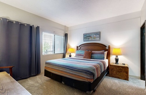 Seaside Condo | Oceanfront getaway with fireplace, indoor pool & sauna