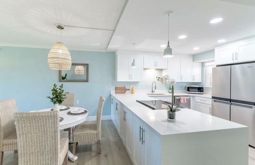 Tropic Condo | Oceanfront Ground-Floor Getaway with Pool & Beach Access ☀️
