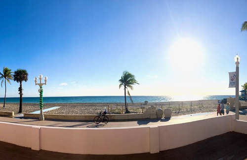 Hollywood House | OCEANFRONT Historical Home. DIRECTLY on Boardwalk and Beach 180 degree view