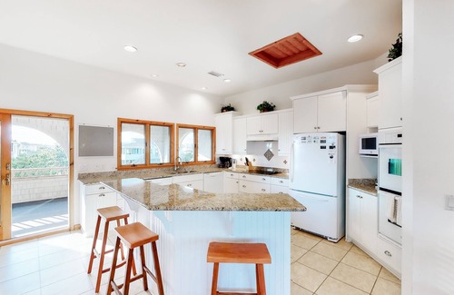 Whalehead Beach House | Oceanfront Home In Corolla w/Hot Tub