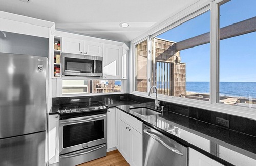Montauk House | Oceanfront Home In Downtown Montauk! Private Ocean Beach Path!