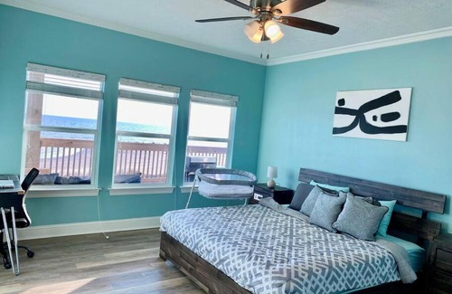 Lakeview  Jefferson County House | OceanFront home near HollyBeach