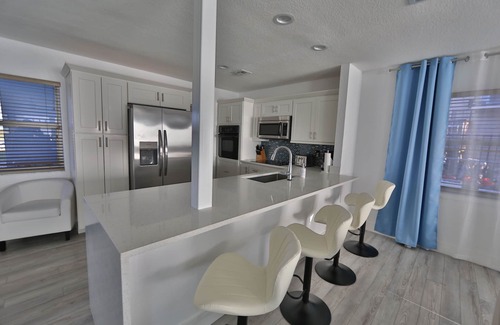 Vamo House | Oceanfront home