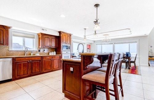 Rockaway Beach House | Oceanfront Home with Private Hot Tub & Amazing Beach Views - Dogs Welcome