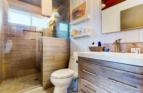 Freeland House | Oceanfront home with ocean views, beach access, large deck, fireplace, & W/D