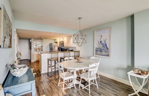 Isle of Palms Condo | OCEANFRONT - Idyllic and Modern Beach Villa! Pool Access! Great Location in Wild Dunes!