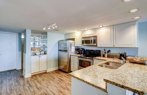 Isle of Palms Condo | OCEANFRONT - Idyllic and Modern Beach Villa! Pool Access! Great Location in Wild Dunes!