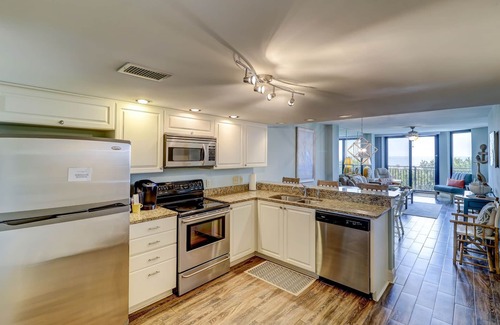 Isle of Palms Condo | OCEANFRONT - Idyllic and Modern Beach Villa! Pool Access! Great Location in Wild Dunes!