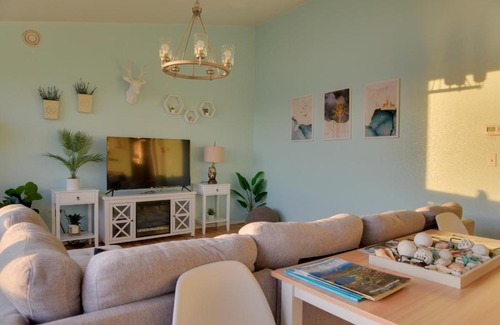 Kenai Villa | Oceanfront Kenai Villa with Fireplace and Deck