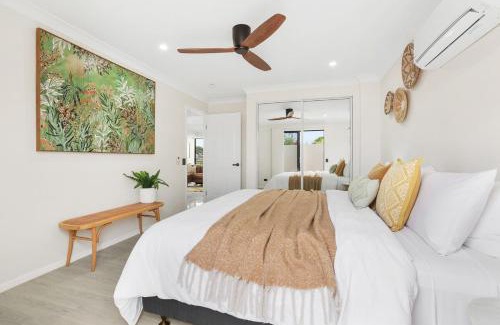 Bargara Apartment | Oceanfront Luxe 3BR