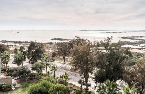 Olhao Apartment | OCEANFRONT: Luxury Spectacular Sea Views and Pool