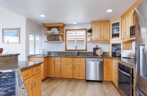 Leucadia House | Oceanfront Luxury with Pool/Spa, Beach Access