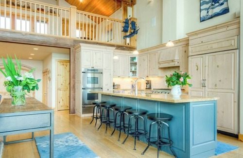 Manzanita House | Oceanfront Manzanita!