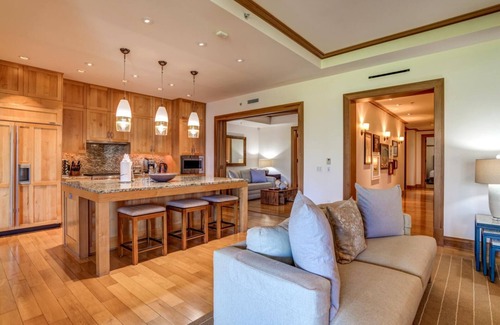 Napili Hotel | Oceanfront Montage Residence