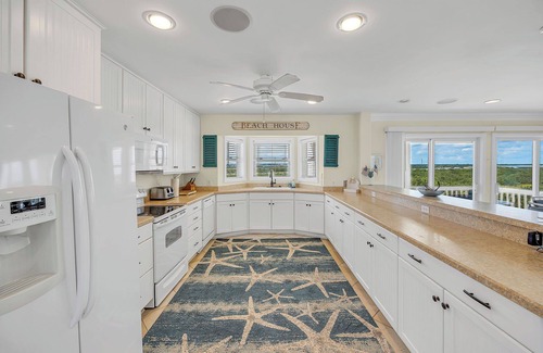 Florida House | Oceanfront Nantucket-Style Beach House