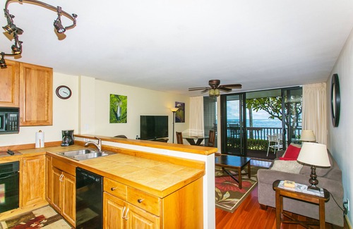 Wailua House Lots Condo | Oceanfront, newly renovated. As low as $220/night.