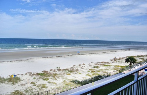 Ponce Inlet Condo | Oceanfront Oasis