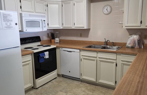 Rodanthe Condo | Oceanfront OBX Condo - mid-August Full Week Rental (sleeps 6)