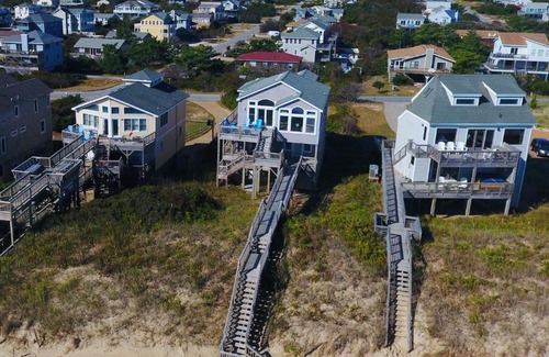 Duck House | OCEANFRONT, Ocean Views, ELEVATOR, Private Beach Walkway, BB14, Heart Of Duck