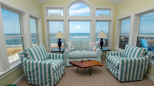 Duck House | OCEANFRONT, Ocean Views, ELEVATOR, Private Beach Walkway, BB14, Heart Of Duck