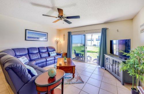 Ormond-by-the-Sea Apartment | Oceanfront Ormond Beach Condo Patio, Pool Access!