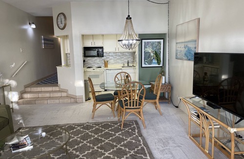 Honokowai Condo | OCEANFRONT PARADISE WALKOUT Direct to Private Sandy Beach!nSunsets Hale Mahina