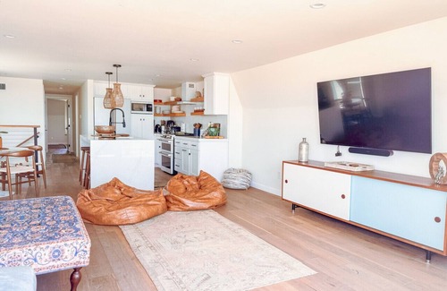Huntington Beach Condo | Oceanfront Penthouse On Sand - Epic Views/Sunsets!