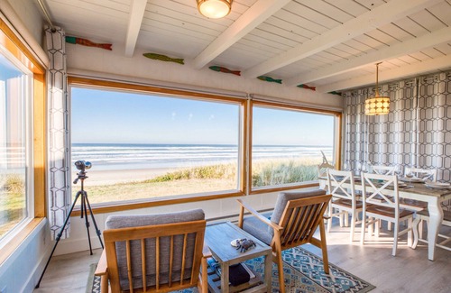 Rockaway Beach House | Oceanfront Pet Friendly Home, Easy Beach Access, EV Charger, Deck, Amazing Views