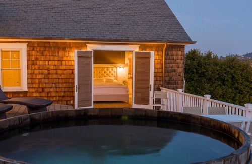 Santa Barbara House | OCEANFRONT, POOL, PRIVATE BEACH ACCESS - 5 bed 7 bath