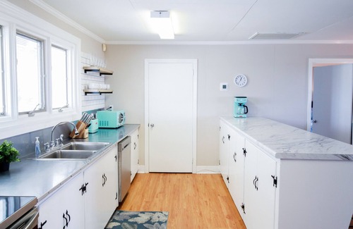 Murrells Inlet House | Oceanfront Pool Sleeps 16!