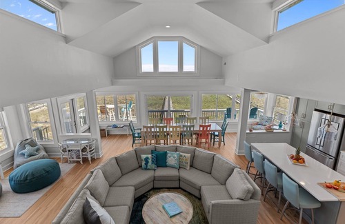 North Carolina Coast House | Oceanfront, private pool, 10 bedrooms