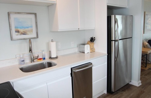 Rehoboth by the Sea House | Oceanfront rental at the Beachcomber Condos on Swede Street