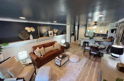 Townsite Condo | Oceanfront Resort-Garden View Balcony. Pool, Hot tub, Bikes, Beach equip, Games