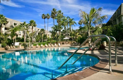 Townsite Condo | Oceanfront Resort-Garden View Balcony. Pool, Hot tub, Bikes, Beach equip, Games