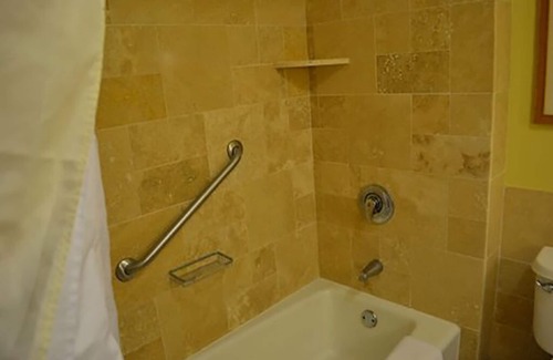 Hanamaulu Hotel | Oceanfront Resort, Lagoon View Hotel Studio unit