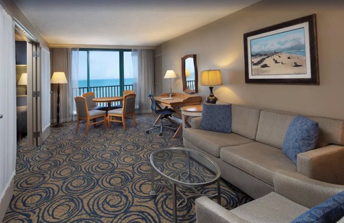 Brush - Stewarts Hotel | Oceanfront Resort w/Sparkling Pool, Gym & Volleyball Court! Near the Beach!