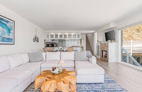 Eastern Malibu Condo | Oceanfront Retreat with Multiple Balconies, Direct Beach Access & Sweeping Views