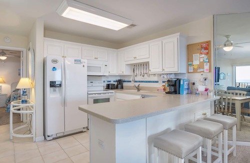 Folly Field Villa | Oceanfront Sea Cloisters Family Villa | Balcony, Pool