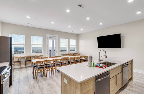 Crescent Beach House | Oceanfront Spectacular Views media game room 12 bed 12 bath private Pool Unit A