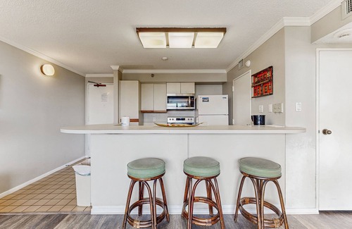 Galveston Condo | Oceanfront San Luis Resort Condo with views, shared hot tub & pool w/waterslide