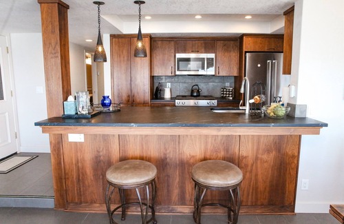 San Simeon Condo | Oceanfront Stay Near Cambria & Beaches 2 En-Suites