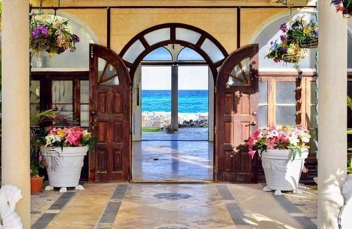 Ragged Point Apartment | Oceanfront Studio B by Beach w/Pool - Villa Zen