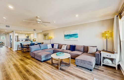 Panama City Beach House | Oceanfront Townhouse w/Ocean Views, High-Speed WiFi, Washer/Dryer, & Central AC