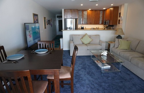 Wailua House Lots Condo | Oceanfront Top Floor Luxury Condo for 2 - Wailua Bay View 306