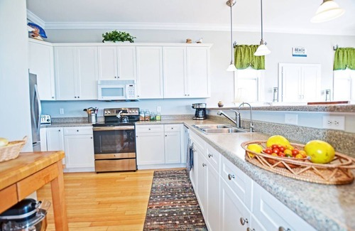 North Carolina Coast House | Oceanfront townhome with Pool