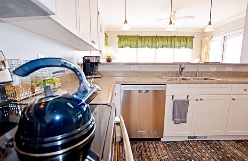 North Carolina Coast House | Oceanfront townhome with Pool