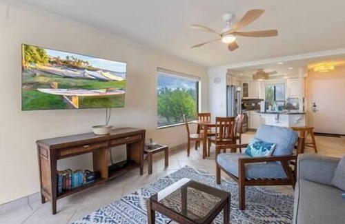 Kihei Apartment | Oceanfront updated 2 bedroom/2bath condo on 6 mile beach