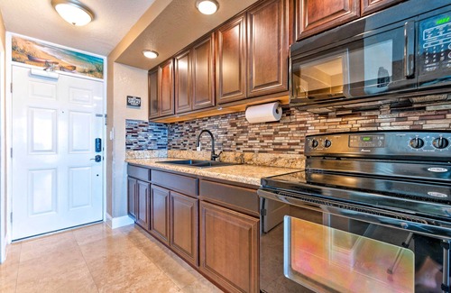 Daytona Beach Shores Apartment | Oceanfront Daytona Beach Studio w/Balcony!